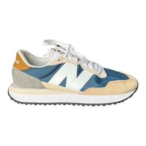 New Balance Retro Sneakers